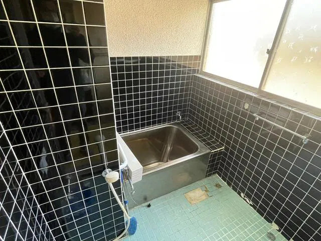 Gifu Prefecture, Gero City, Kosaka Town, Sakashita 0.5 mi to Hida Osaka Station