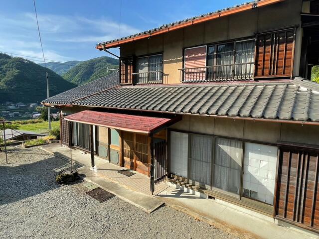 Gifu Prefecture, Gero City, Kosaka Town, Sakashita 0.5 mi to Hida Osaka Station