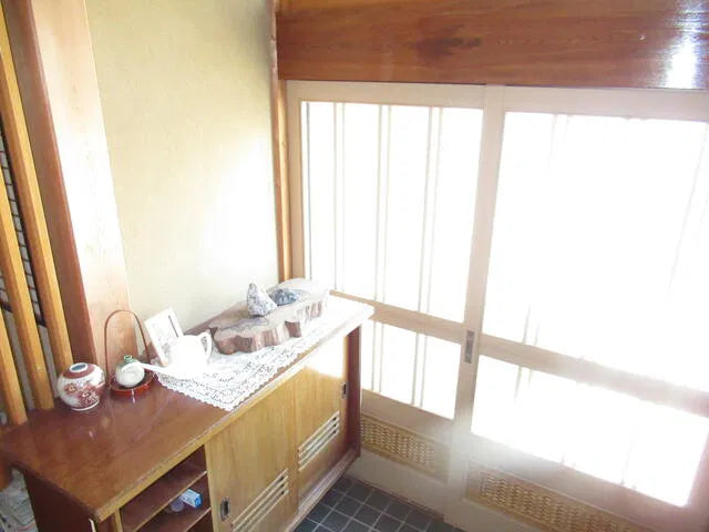 Hanaokacho 3-chome, Takayama City, Gifu Prefecture 0.8 mi to Takayama Station