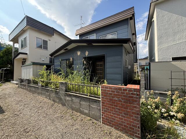 Kawanori 1-jo 6-chome, Minami-ku, Sapporo, Hokkaido