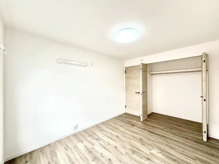 2LDK Fully Renovated Condo, Chiba