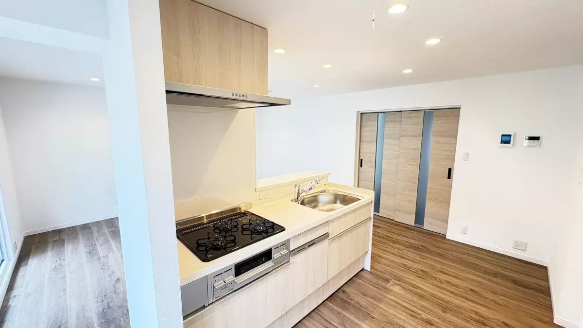 2LDK Fully Renovated Condo, Chiba