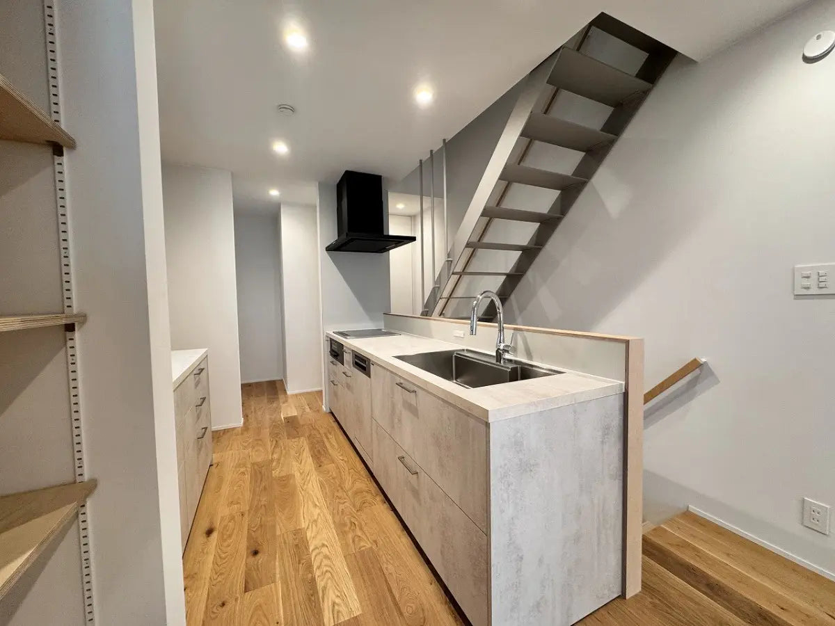 [Osaka Yodogawa Ward, Higashimikuni] Brand-New House