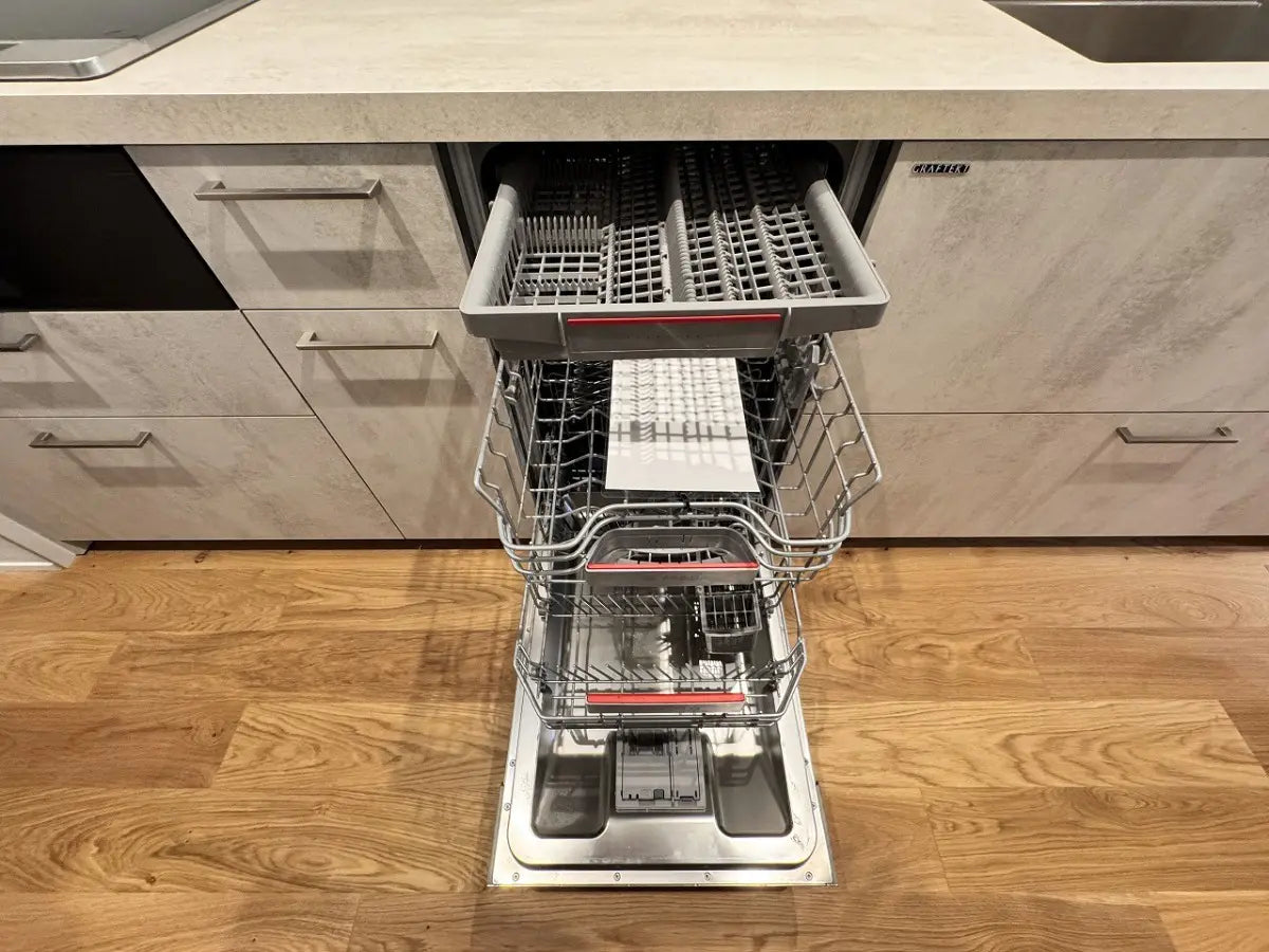 [Osaka Yodogawa Ward, Higashimikuni] Brand-New House