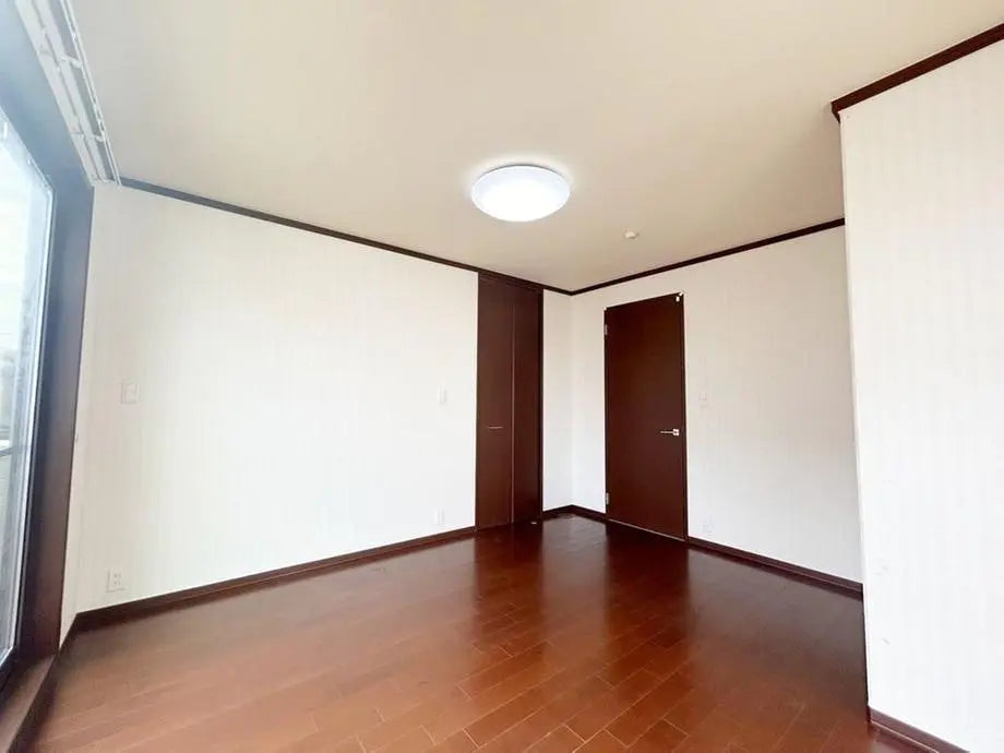 4LDK Bright Home Where Family Dreams Flouris, Tokyo