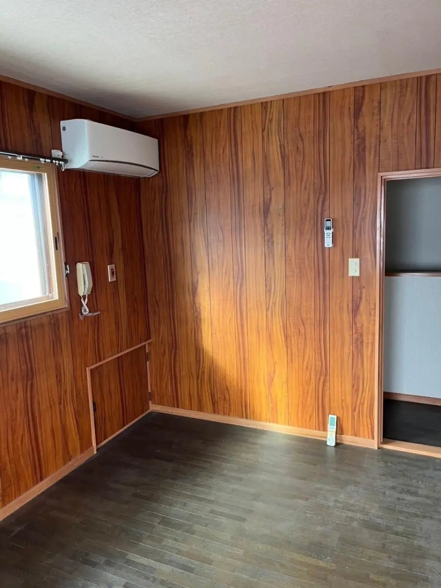 A House in the Katsurazaka Neighborhood of Kyoto