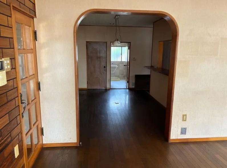 A massive traditional House with Japanese Garden