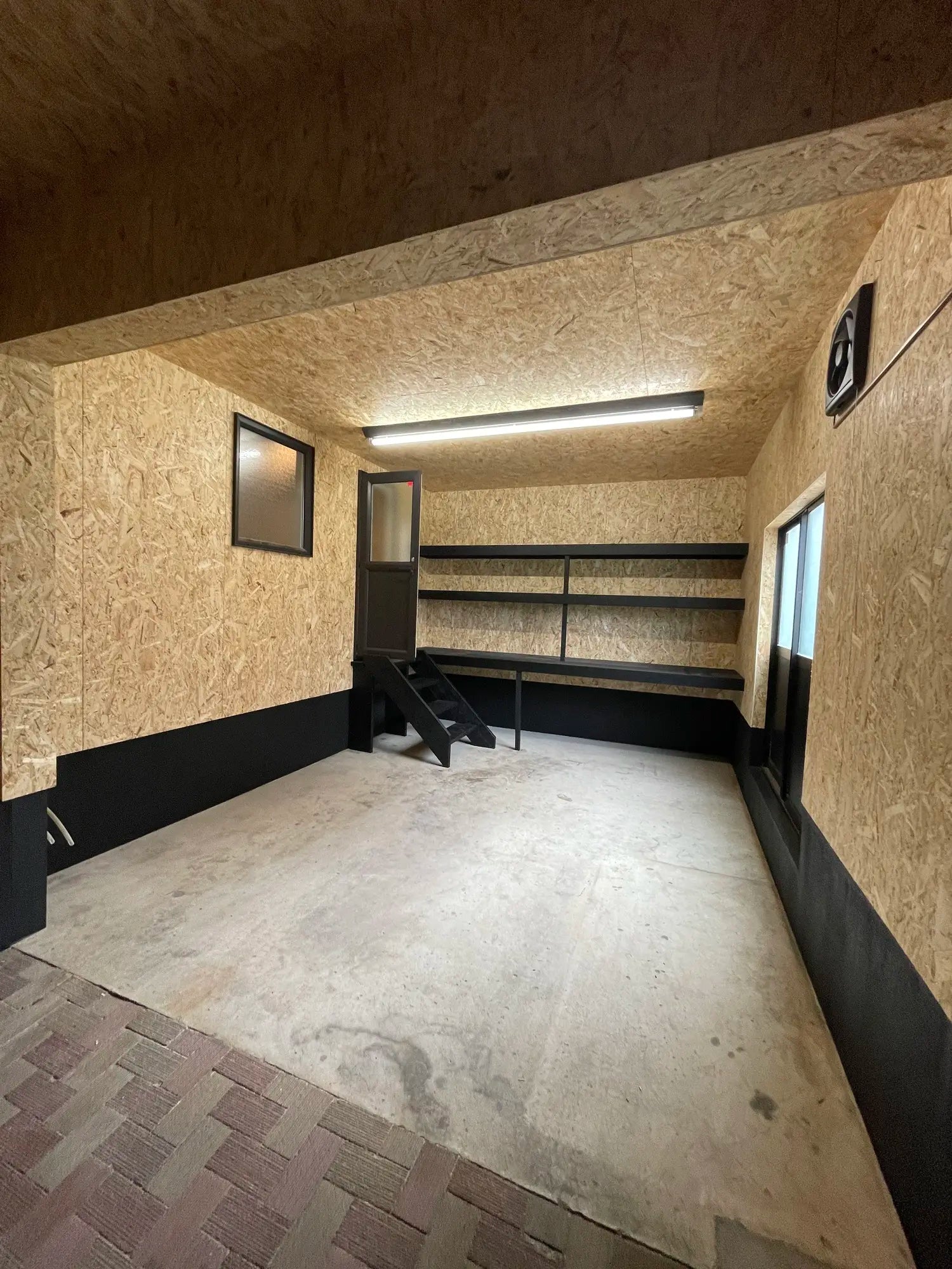 9Beds House in Eniwa-shi, Hokkaido