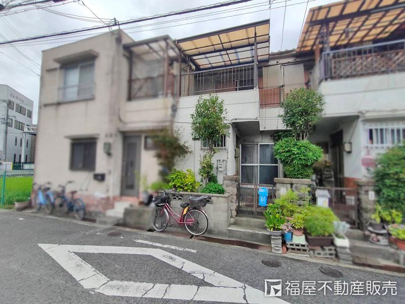 Kuzuhara 2, Neyagawa City, Osaka Prefecture