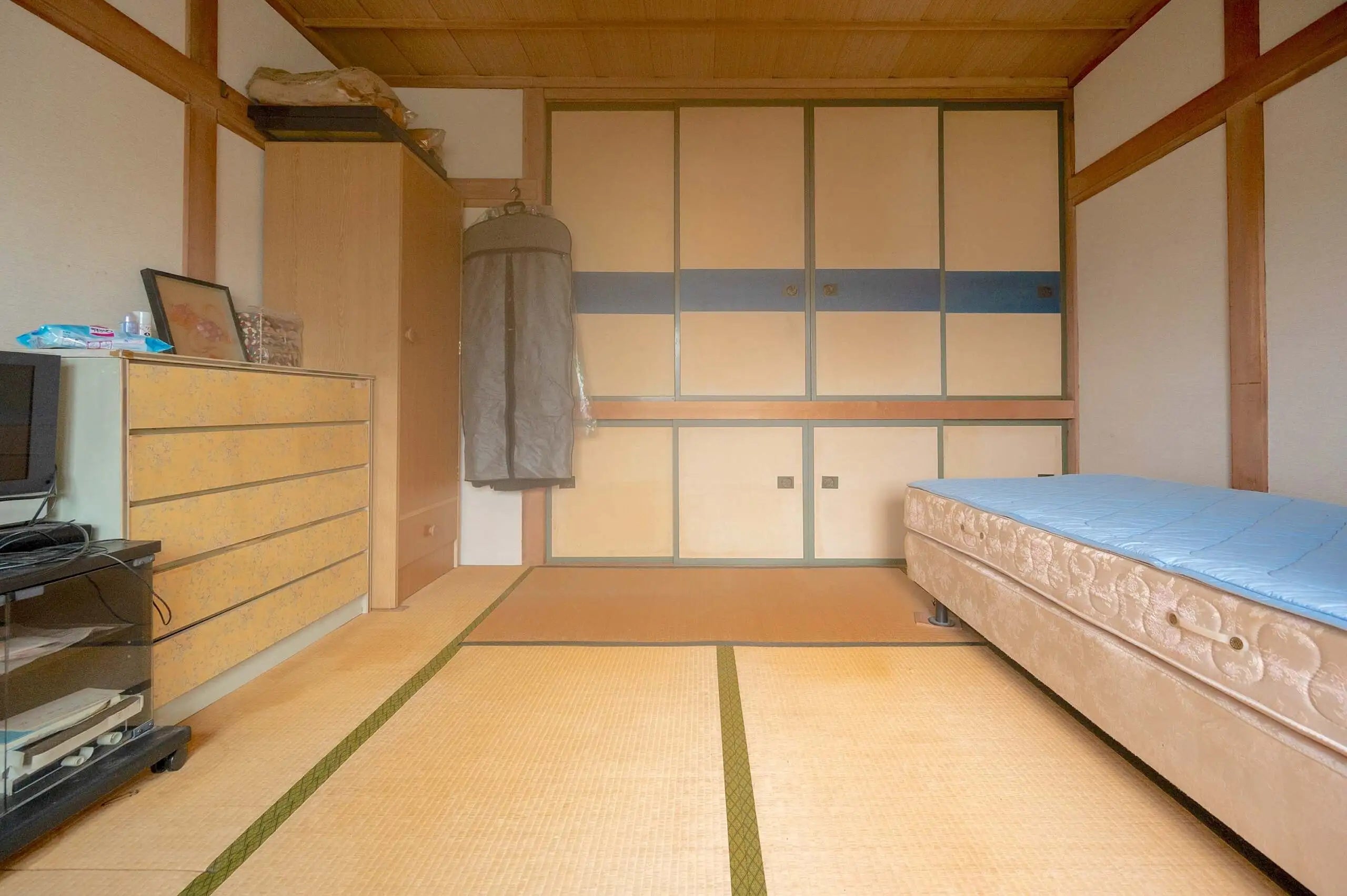 Kutchan Central House