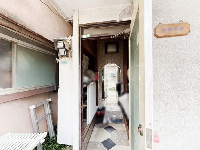 Baba 4 (Niiza Station)