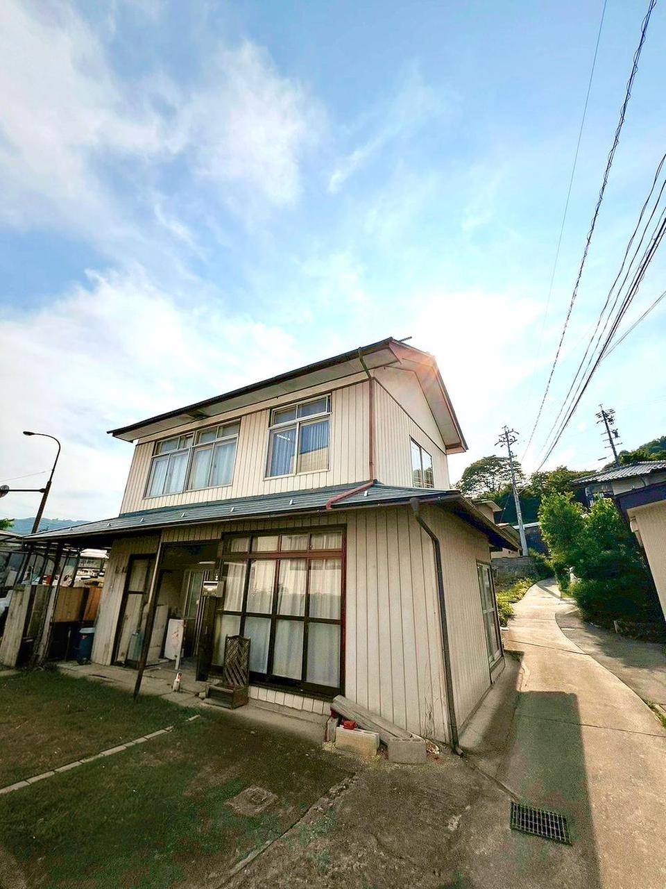 Shichi-ni-kaiki (Kawanakajima Station)
