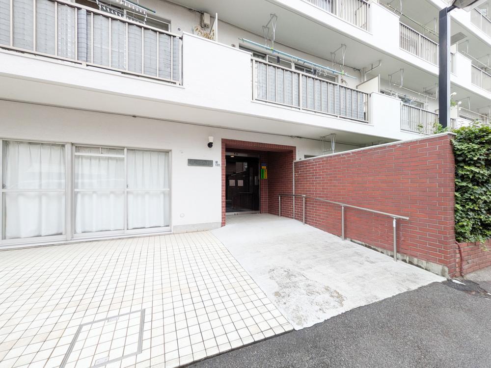 Eishin Tachibana Heights