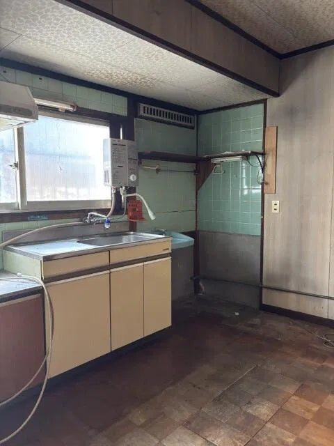 1-chome Minami, Toyonancho, Toyonaka City, Osaka Prefecture