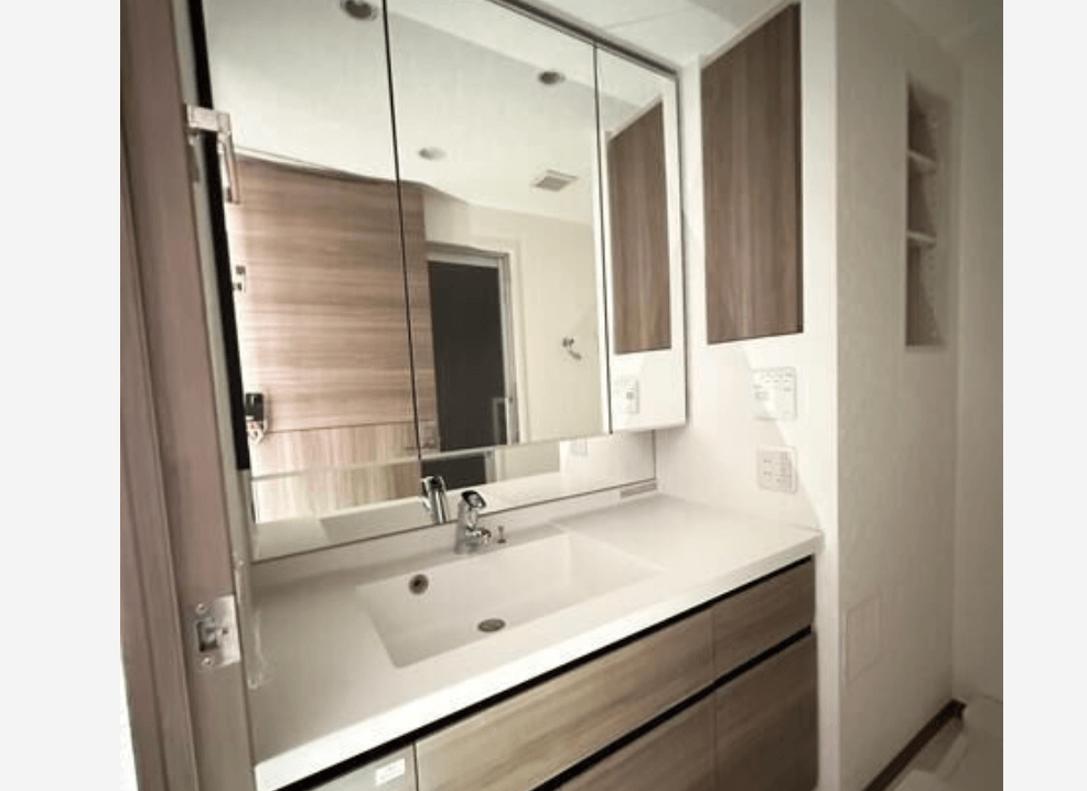 Crevia Kagurazaka - PDJ Indonesia