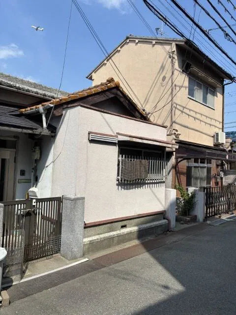 1-chome Minami, Toyonancho, Toyonaka City, Osaka Prefecture