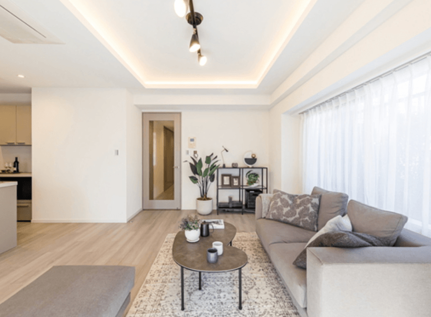 Famile GRAND Mita ISARAGOZAKA - PDJ Indonesia