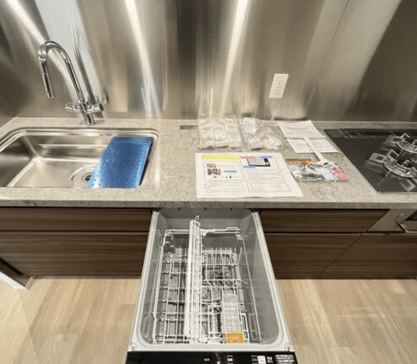 Park Court Chiyoda Yonbancho - PDJ Indonesia