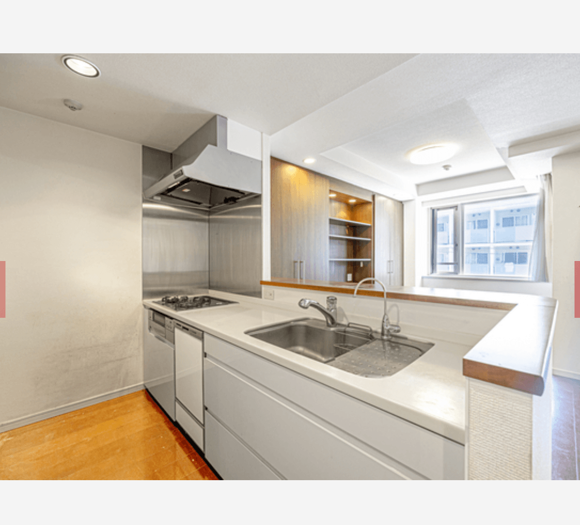 ULS Yoyogi Sangubashi Court ･ ADELION - PDJ Indonesia