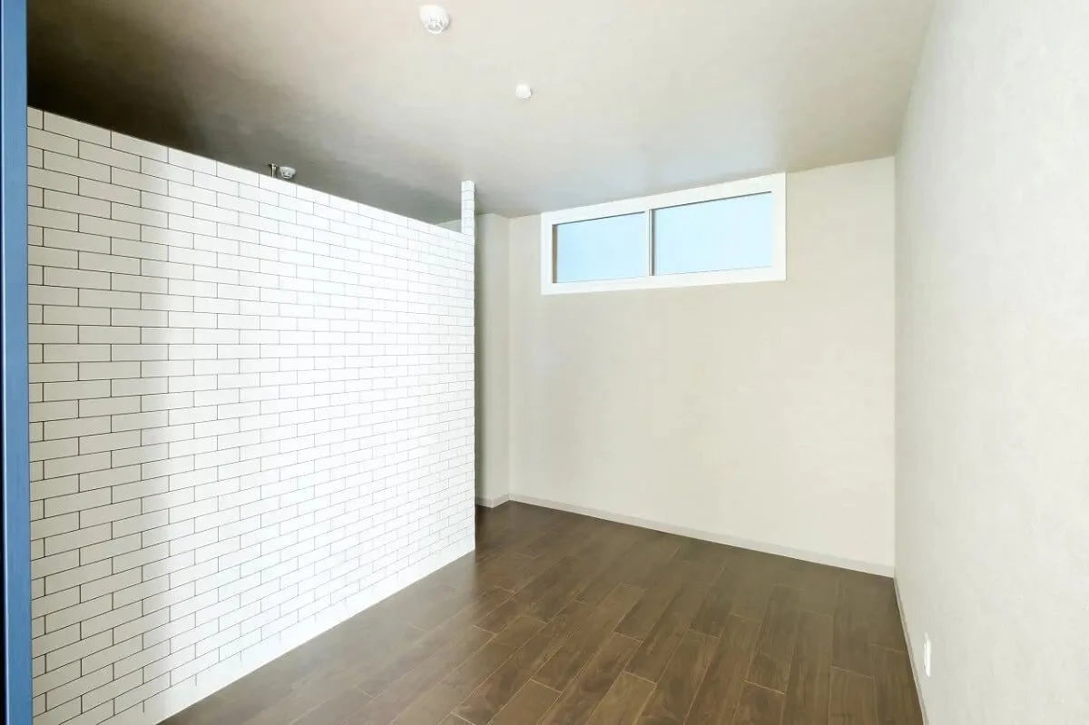 1 LDK Fully-Renovated Property Surrounded by Nature in Maruyama - PDJ Indonesia