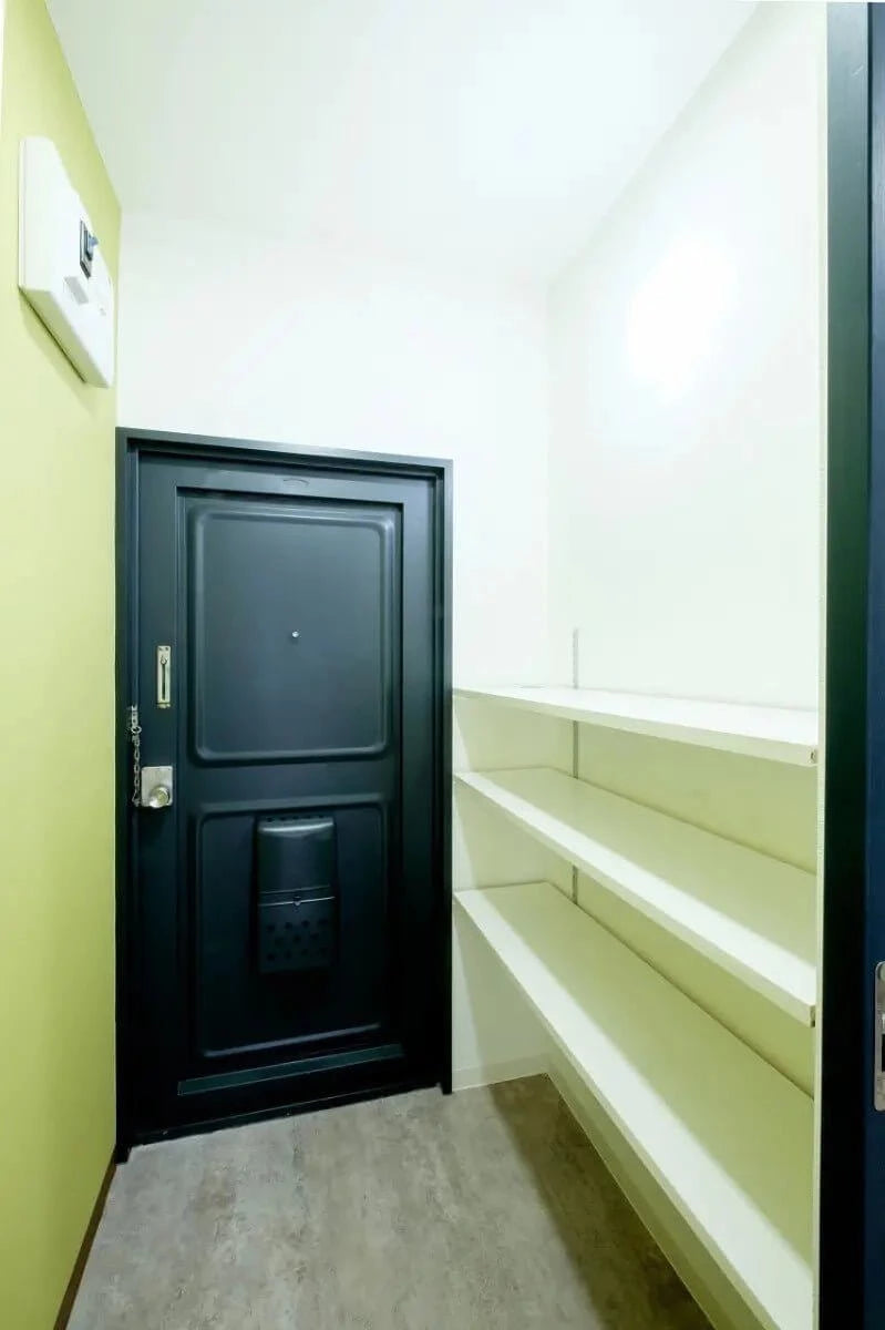 1 LDK Fully-Renovated Property Surrounded by Nature in Maruyama - PDJ Indonesia