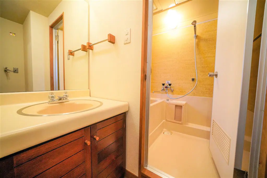 1Bed Apartment in Chino-shi, Nagano - PDJ Indonesia