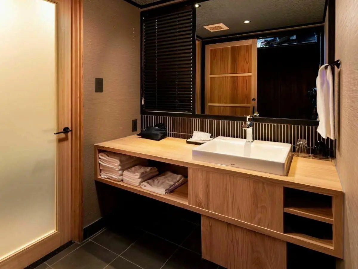 3Beds Hotel & Ryokan in Minami-ku,Kyoto-shi, Kyoto - PDJ Indonesia