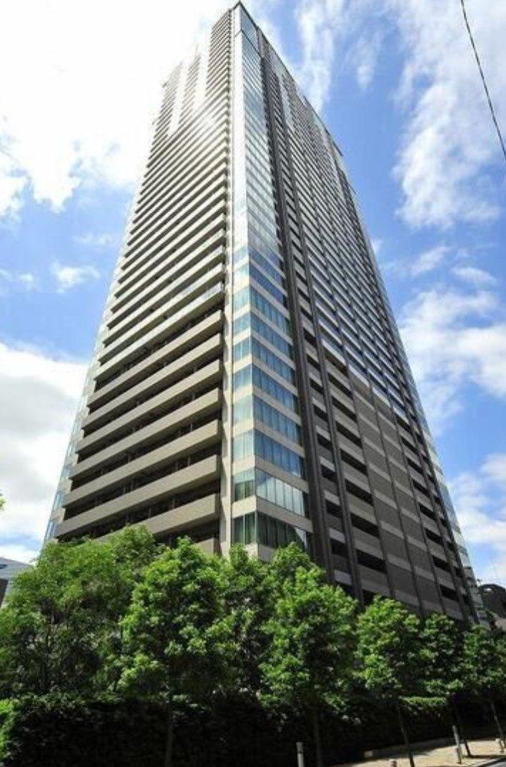 Akasaka Tower Residence Top of the Hill - PDJ Indonesia