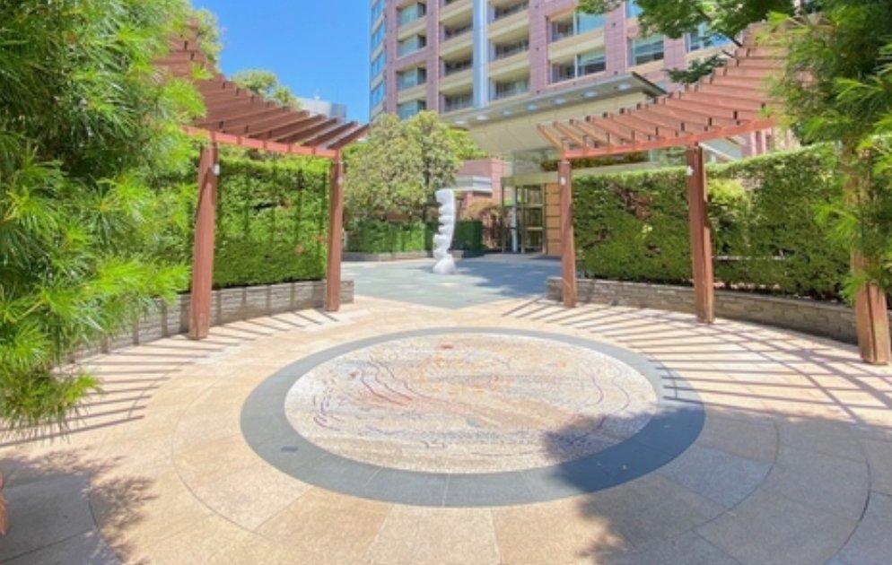 Aoyama Park Tower, 1, Shibuya, Shibuya-ku - PDJ Indonesia