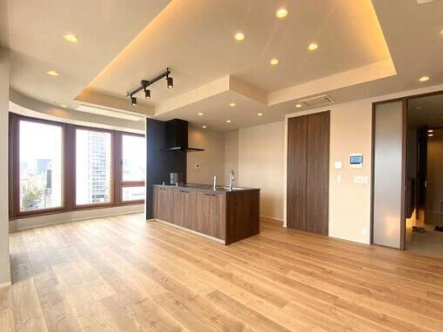 Aoyama THE Tower - PDJ Indonesia