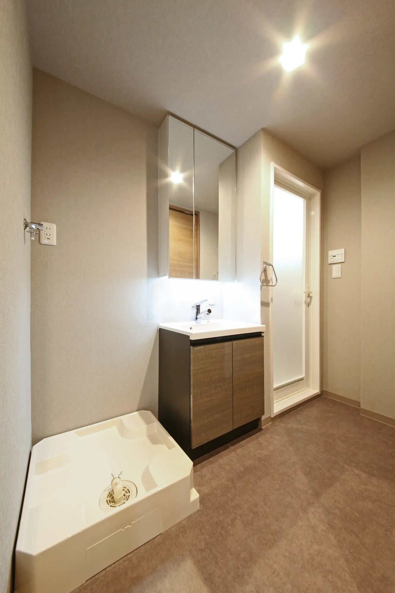 Apartment Building in Bunkyo-ku, Tokyo - PDJ Indonesia