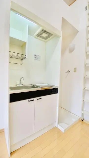 Apartment Building in Setagaya-ku, Tokyo - PDJ Indonesia