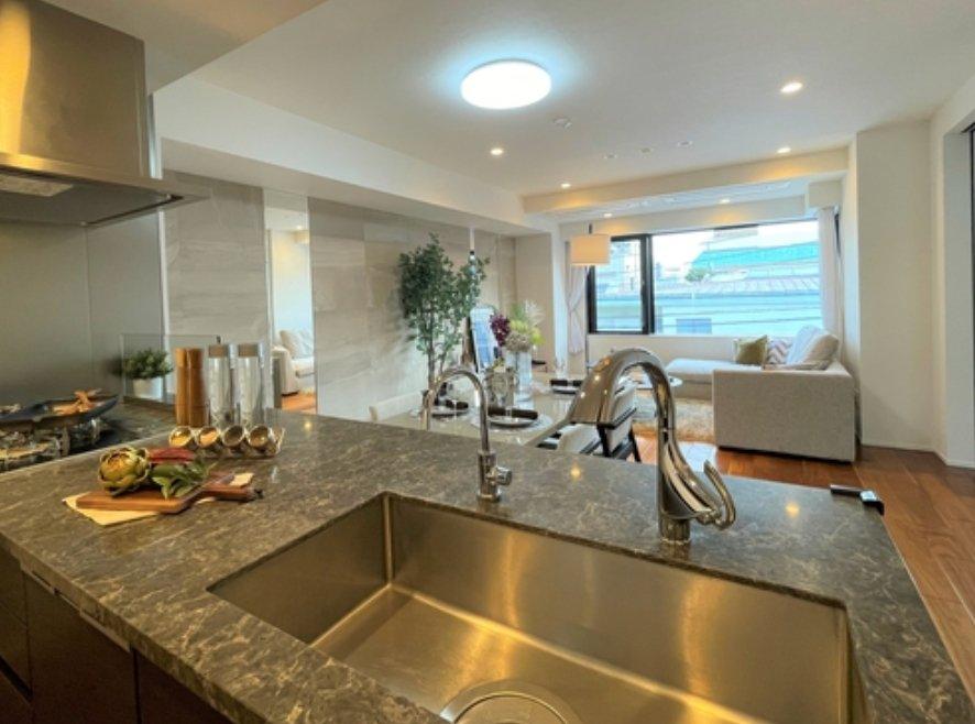 Brillia Takanawa TheCourt - PDJ Indonesia