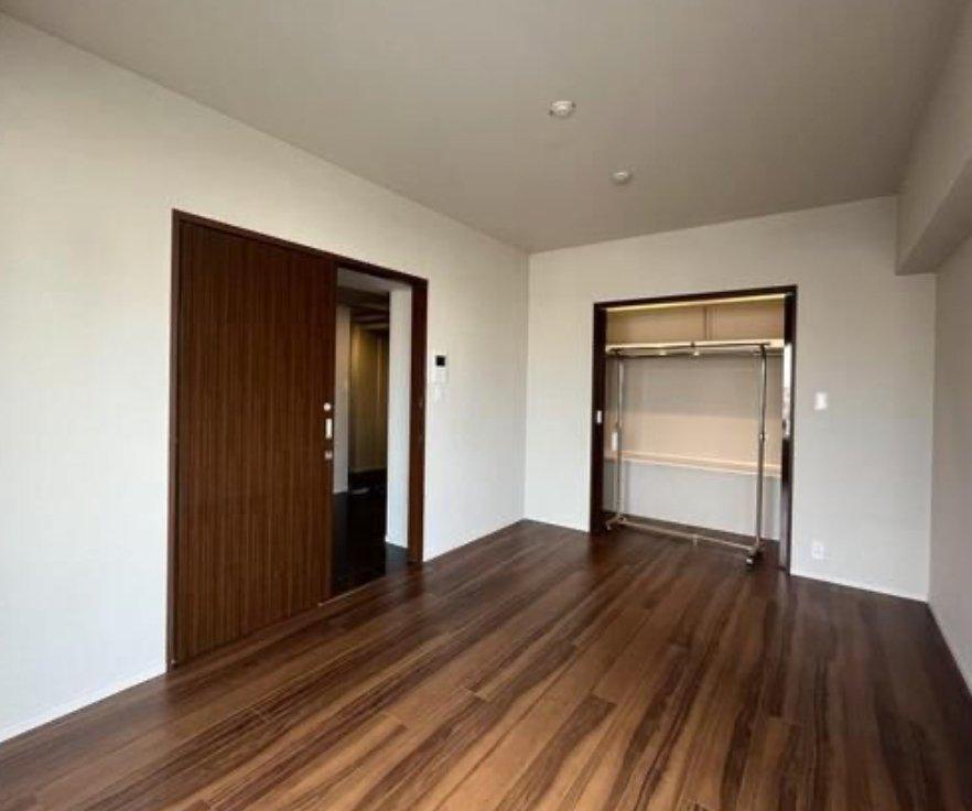 Central Residence Gaien-Nishi-dori - PDJ Indonesia