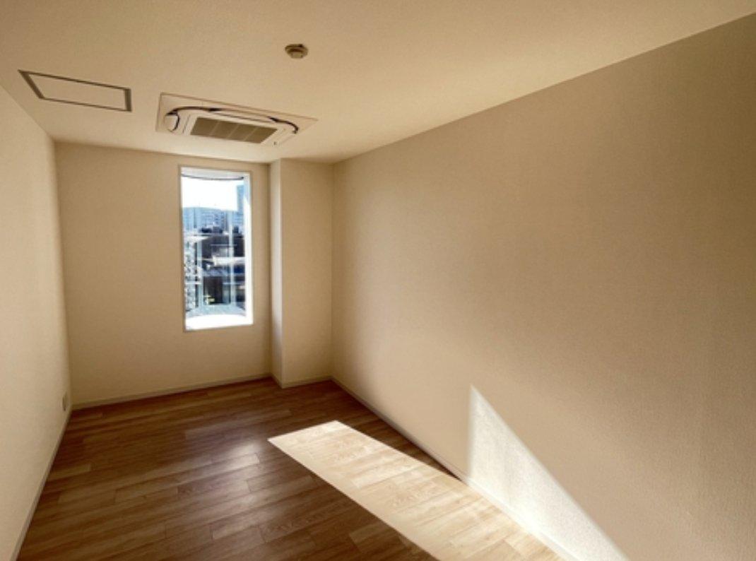 Crest Court SADOHARA - PDJ Indonesia