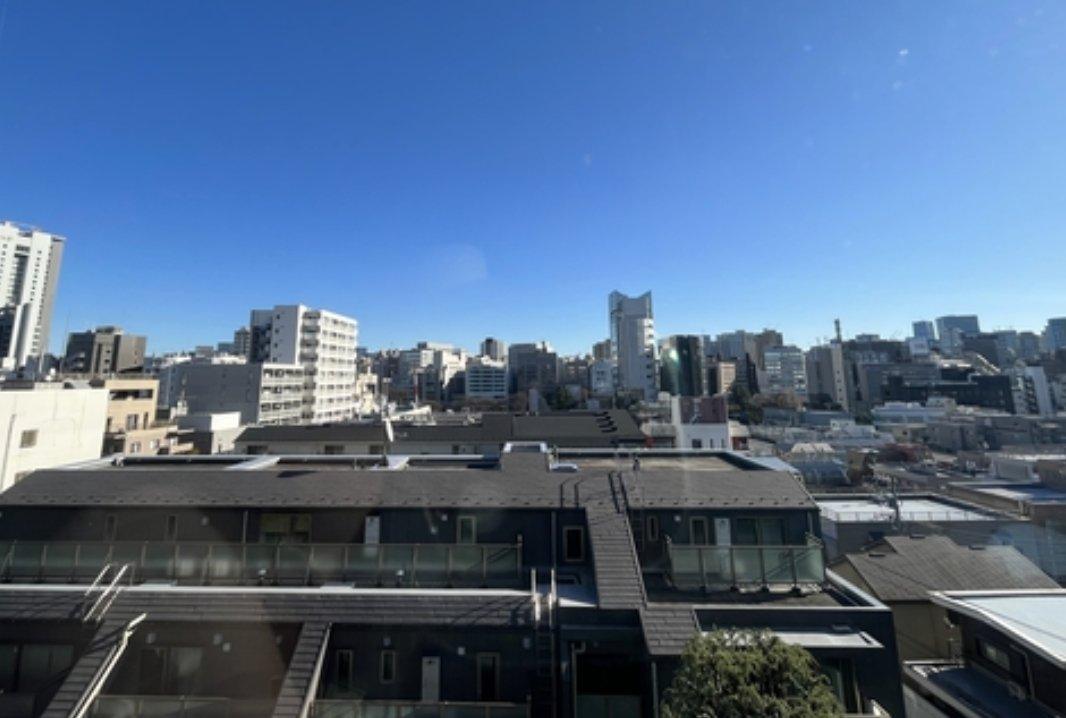 Crest Court SADOHARA - PDJ Indonesia