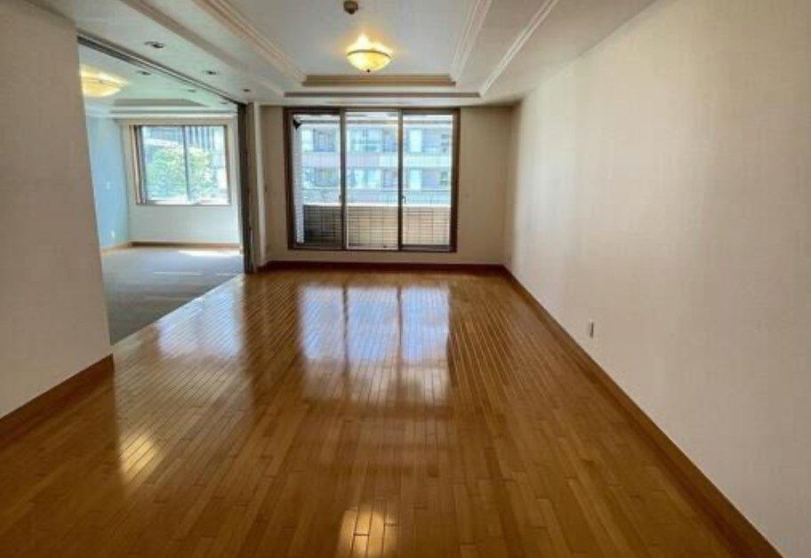 HAIREZE ROPPONGI MIKAWADAI - PDJ Indonesia