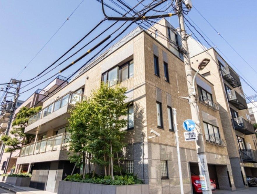 IKSIKS Azabujuban - PDJ Indonesia