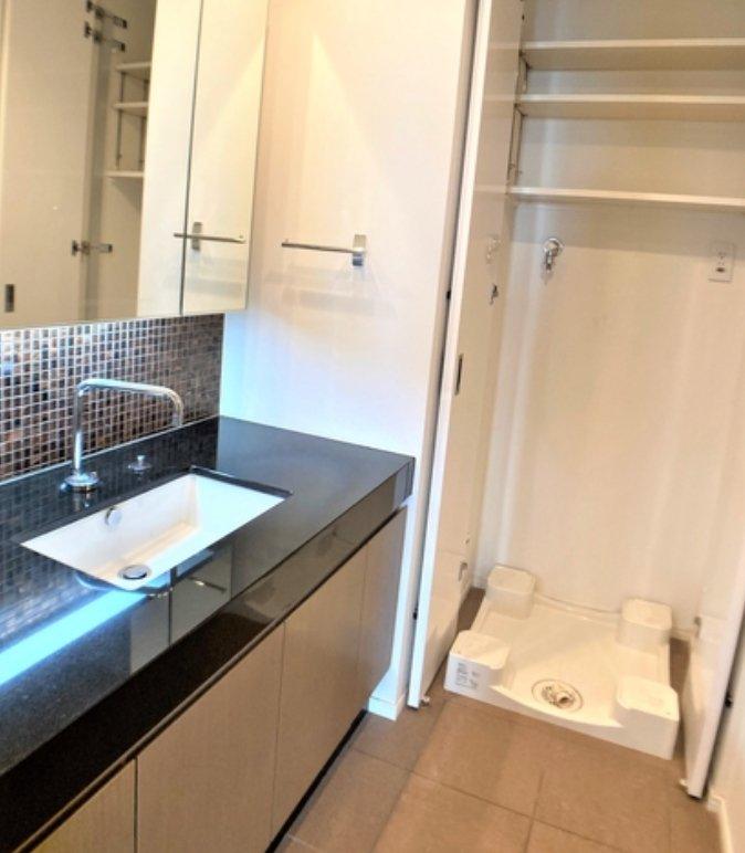 Park Court Akasaka The Tower, 4, Akasaka, Minato-ku - PDJ Indonesia