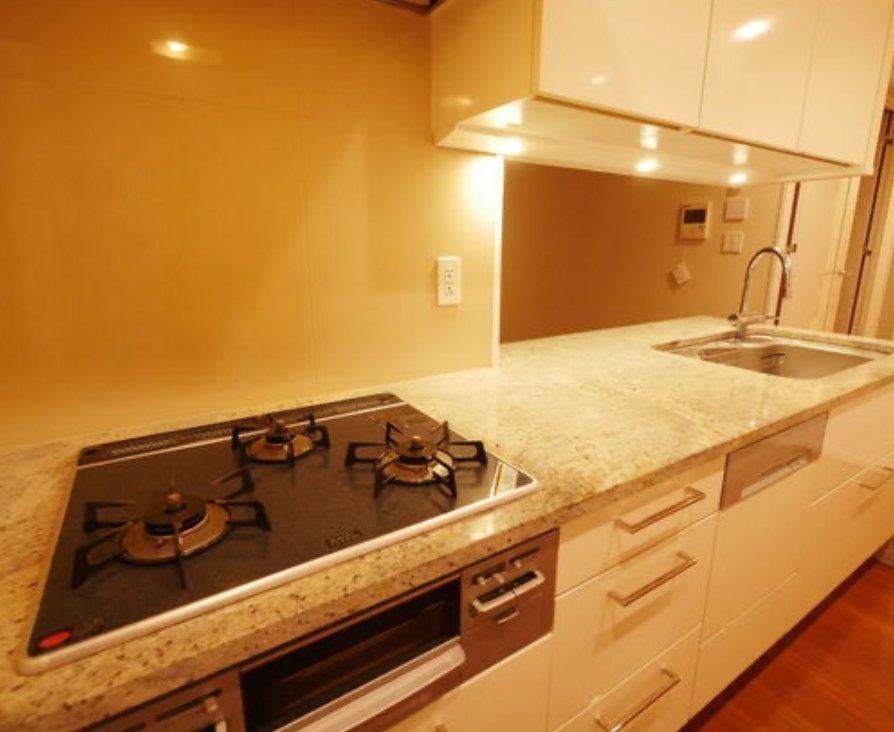 Park Court Chiyoda Fujimi The Tower - PDJ Indonesia