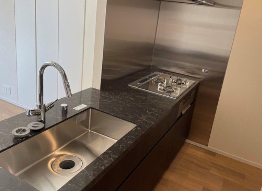 Park Court Toranomon, 4, Toranomon, Minato-ku - PDJ Indonesia