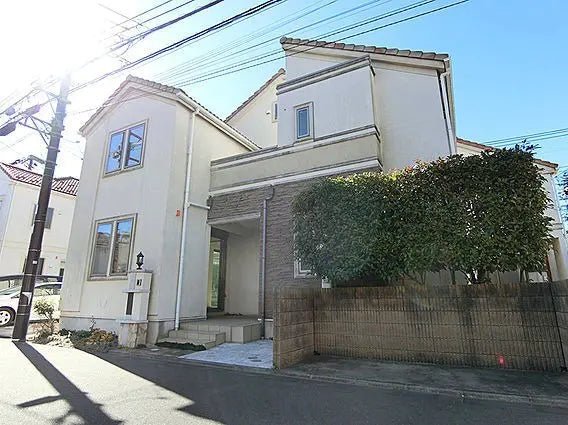 Proud Season Hibarigaoka House - PDJ Indonesia