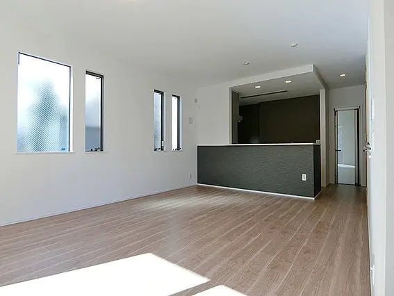 Proud Season Hibarigaoka House - PDJ Indonesia