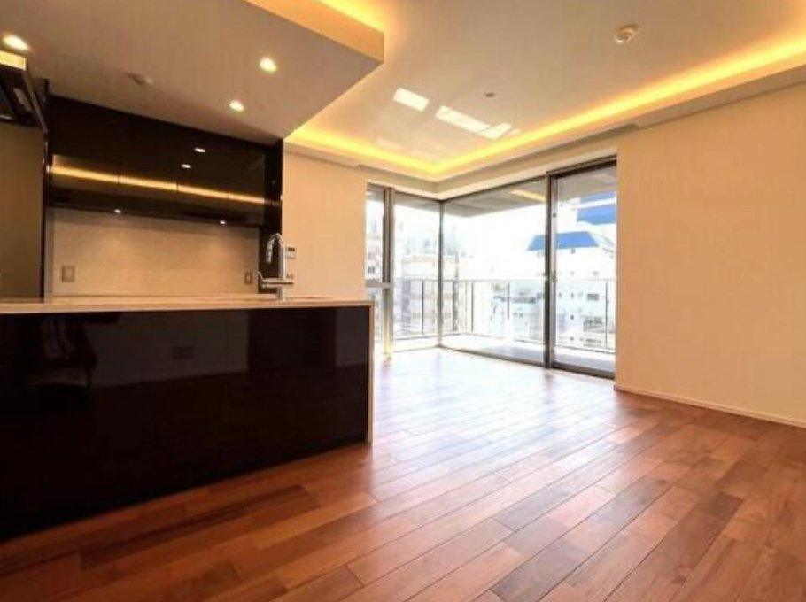 RoyalSeason Azabu Nagasaka - PDJ Indonesia