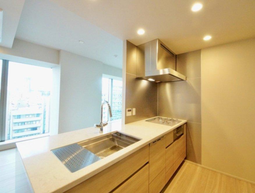 Shirokane THE Sky West Wing - PDJ Indonesia