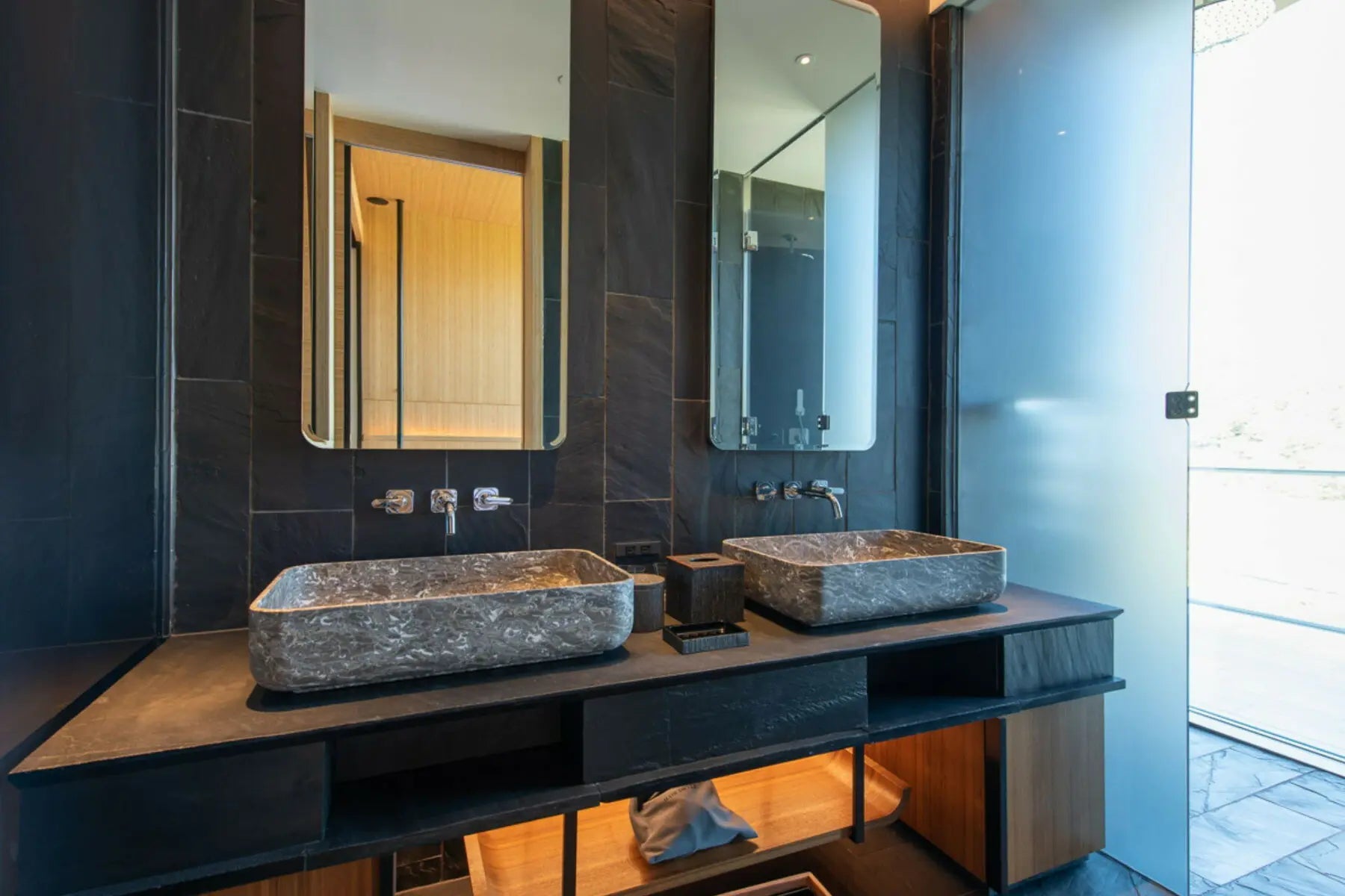 SKYE NISEKO PENTHOUSE - PDJ Indonesia