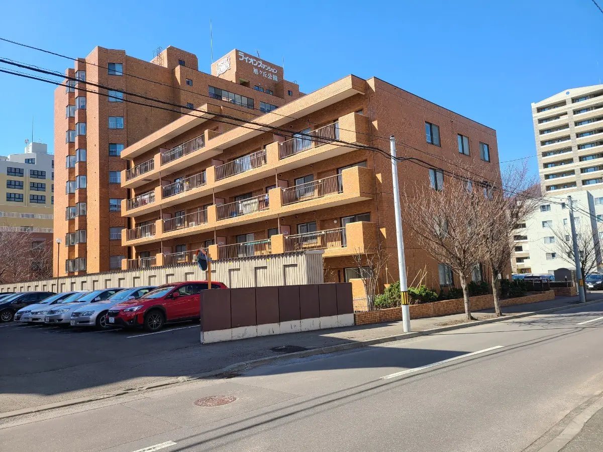 Spacious 3LDK 'Lions Mansion' Condominium - PDJ Indonesia