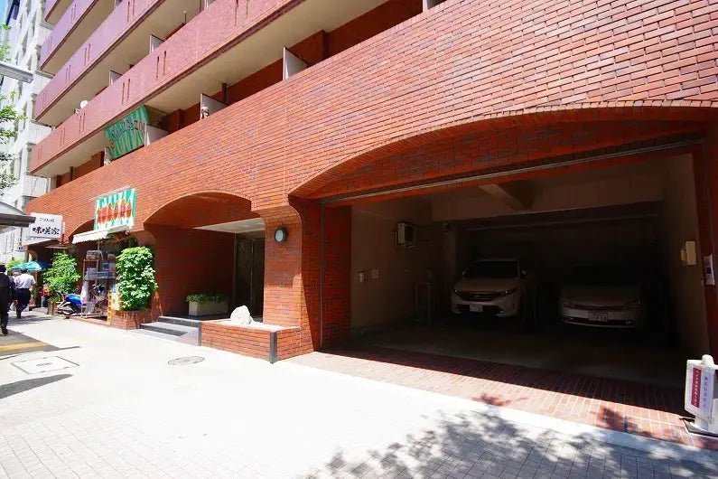 Studio Apartment Unit in NIshi-Shinjuku for Sale. - PDJ Indonesia