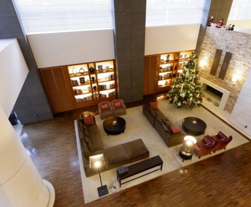 THE CENTER TOKYO - PDJ Indonesia