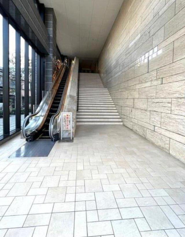 THE Hill Top Tower Takanawadai - PDJ Indonesia